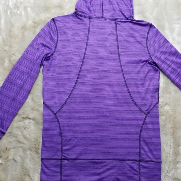 Champion V neck Hoodie - Picture 4 of 8
